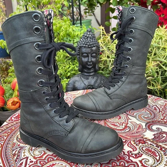 Dr. Martens Mirage Floral Triumph 1914 Tall Boots - Picture 7 of 17